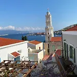 Luca's Appartement Chalki Town
