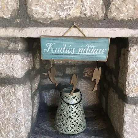 Luca's * Χάλκη