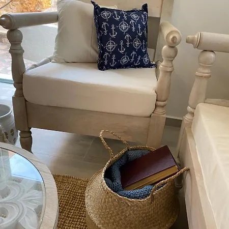 Apartment Luca's Chalki Town