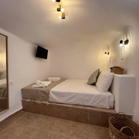 Luca's * Chalki Town