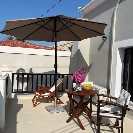 Luca's Apartment Chalki Town