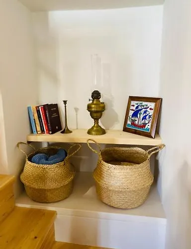 Luca's شقة Chalki Town