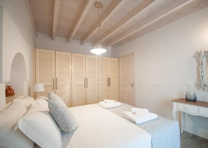 Luca's * Chalki Town